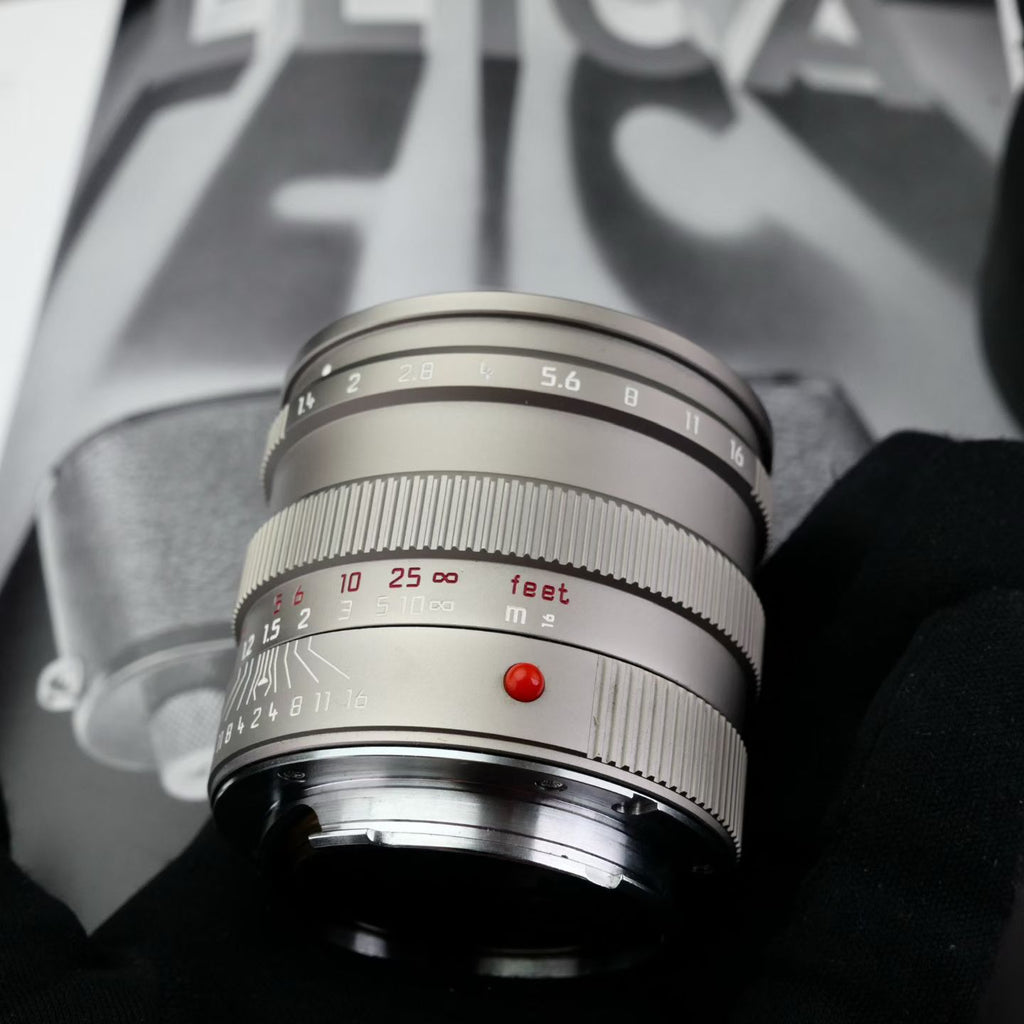 Leica M 50mm f/1.4 SUMMILUX-M Pre-Asph Titanium Like New US$3380