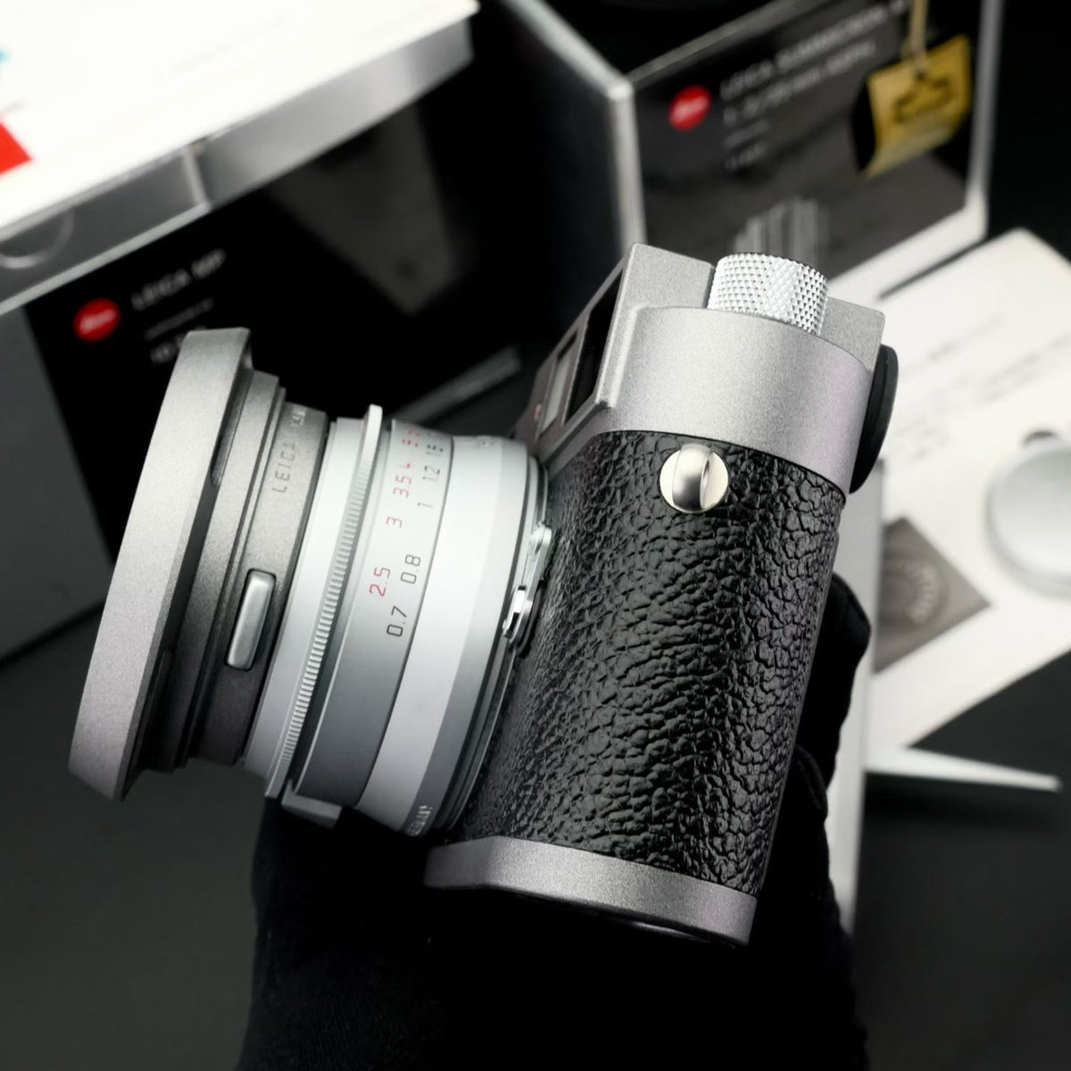 Leica MP Anthracite Kit + 35/2 Cron Asph New Unused US$18500