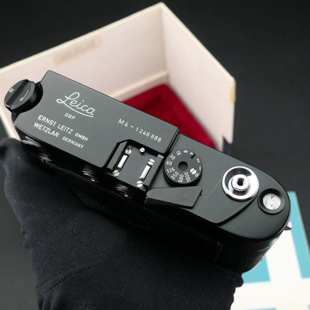 Leica M4 Black Paint Rangefinder SNxx888 Near Mint US$8950