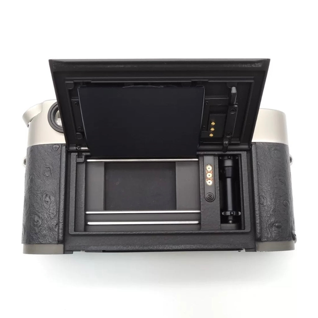 Leica M6 Titanium 0.72 Rangefinder with Ostrich Skin Near Mint US$3850