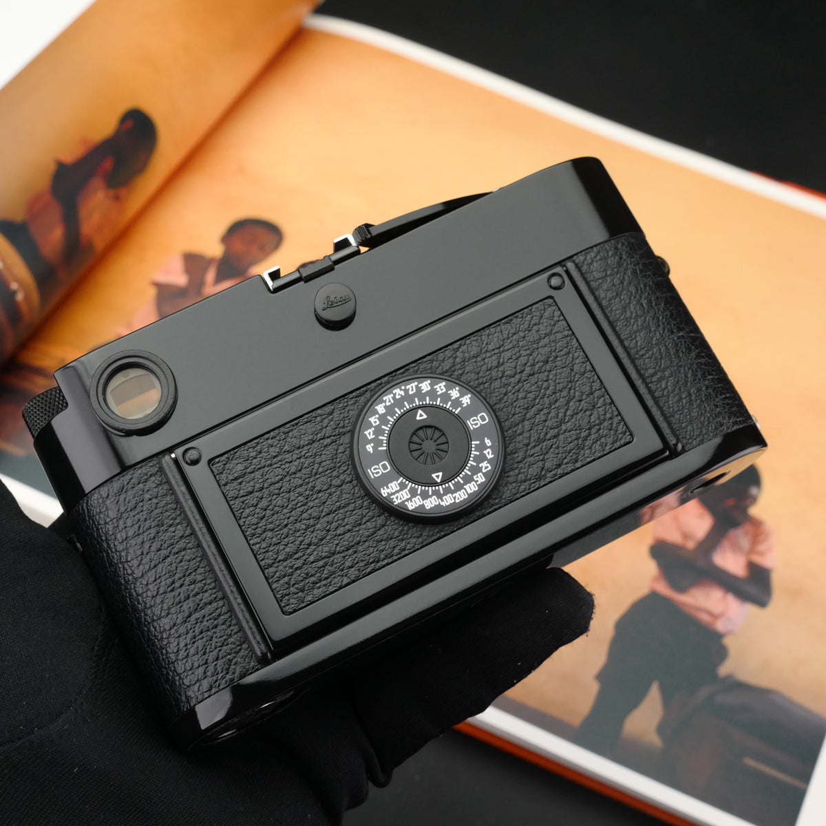 Leica M6 TTL 0.72 Millennium Black Paint Near Mint US$7250