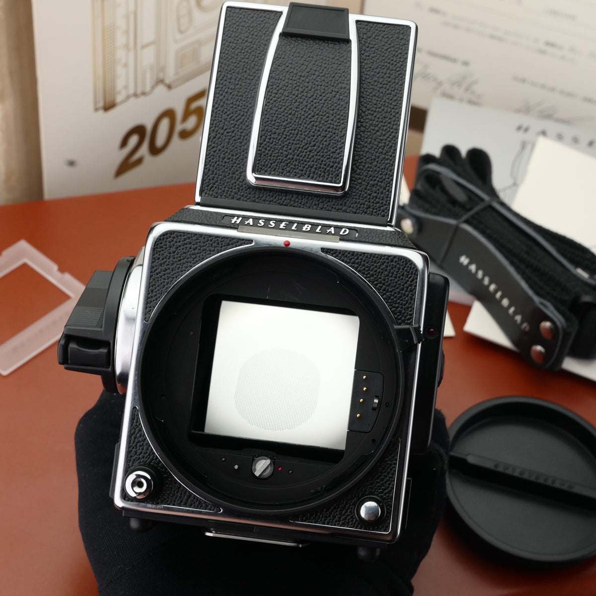 Hasselblad 205TCC Japanese Star* + E12 Set MINT US$4580