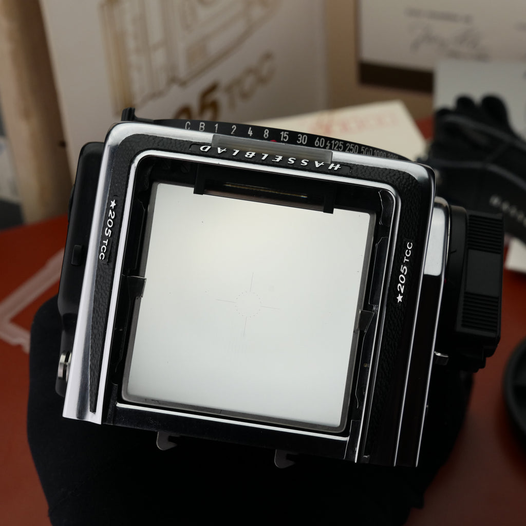 Hasselblad 205TCC Japanese Star* + E12 Set MINT US$4580