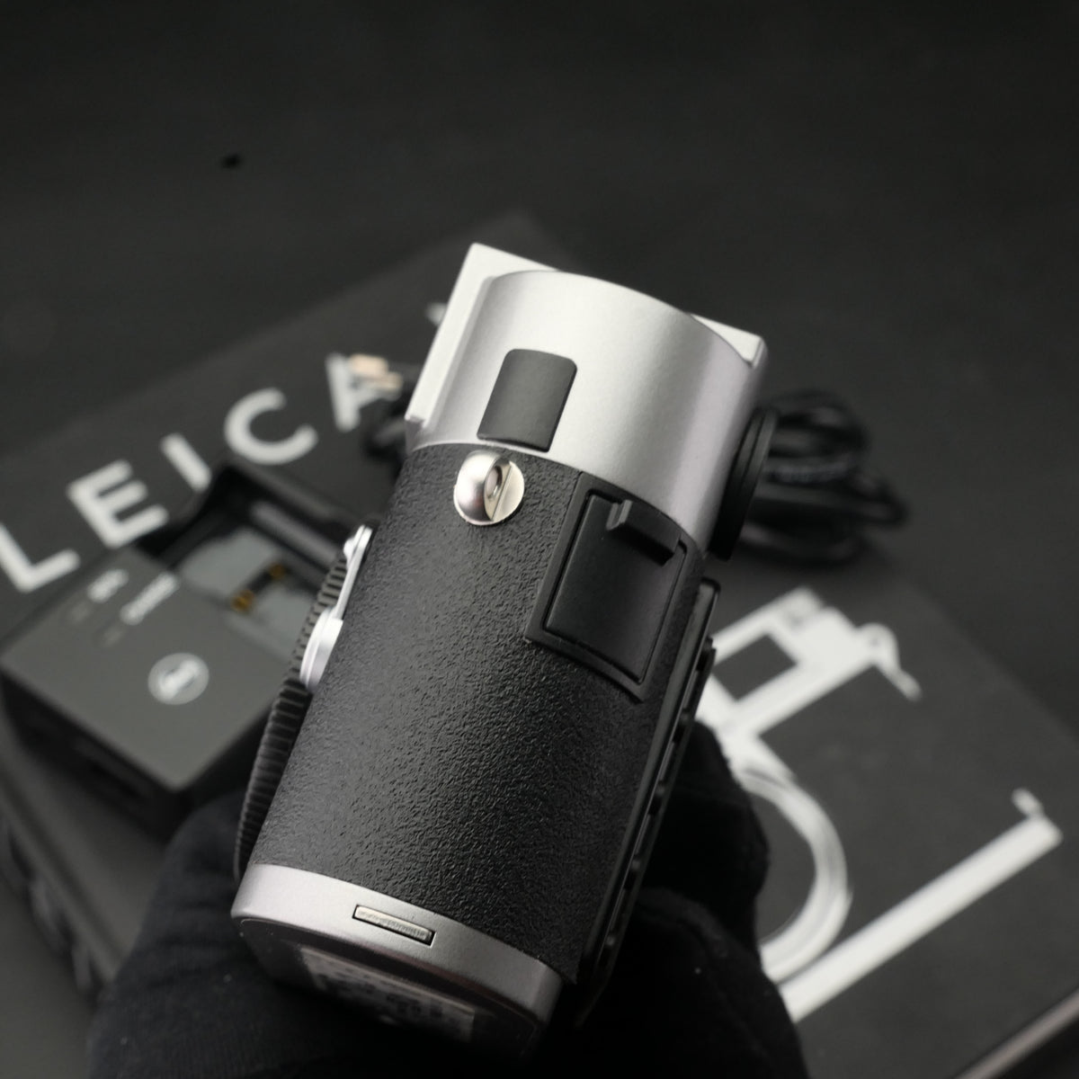 Leica M9 Steel Grey (CCD Low Pass Filter Replaced) 2K Act. MINT US$2750