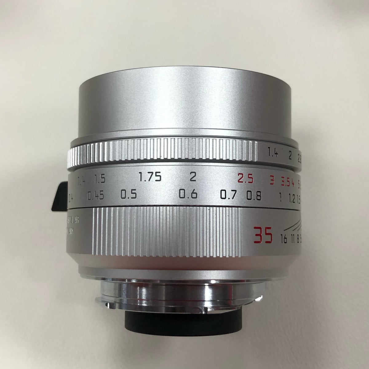 Leica M 35mm f/1.4 SUMMILUX-M ASPH FLE v2 Close Focus Silver Mint Boxed US$4695