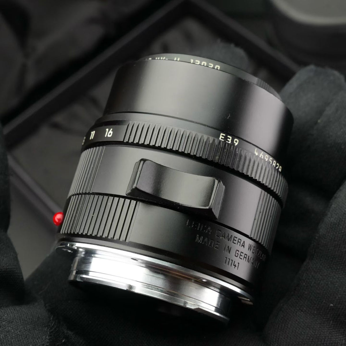 Leica M 50mm f/2 APO-SUMMICRON-M ASPH NMIB US$5380