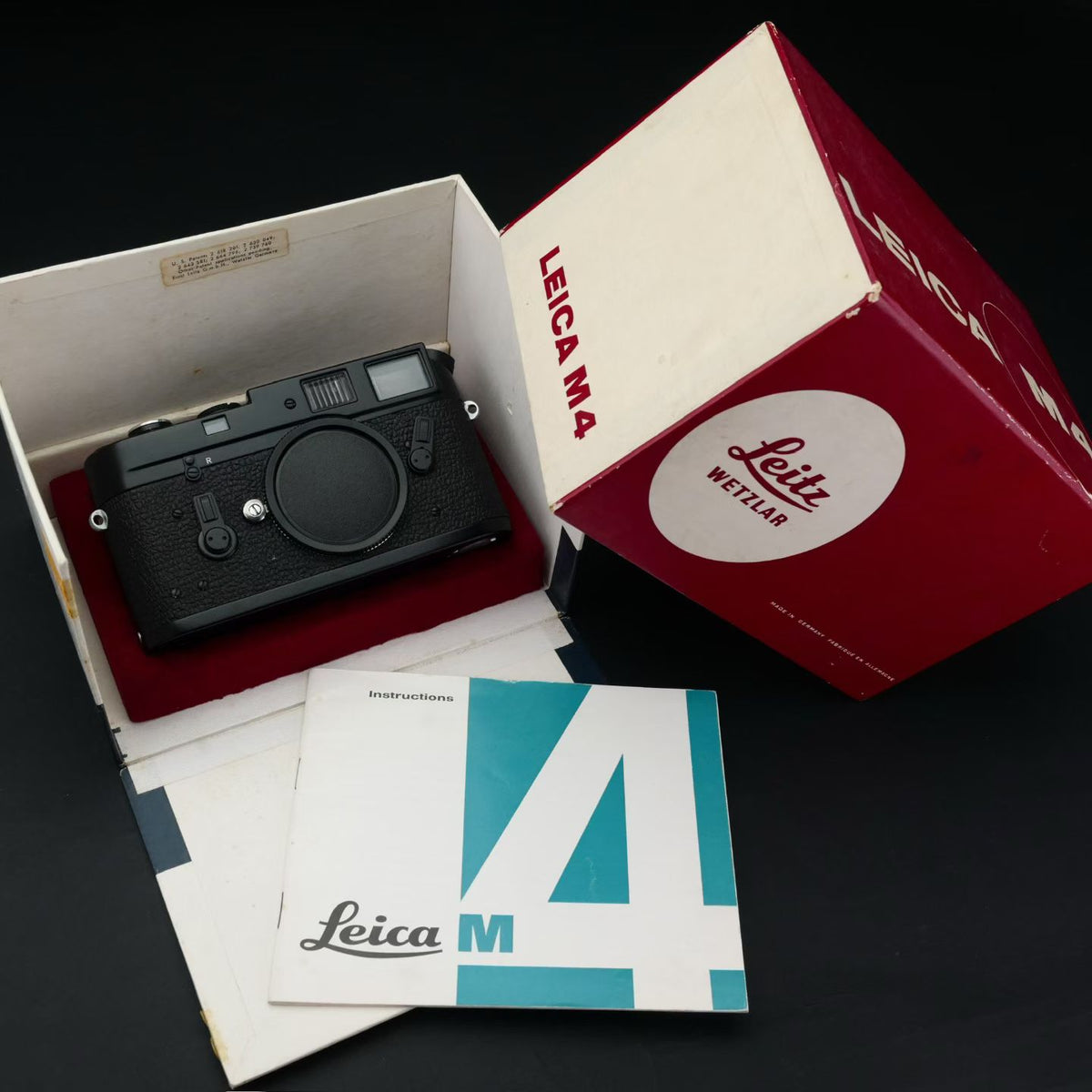 Leica M4 Black Paint Rangefinder SNxx888 Near Mint US$8950
