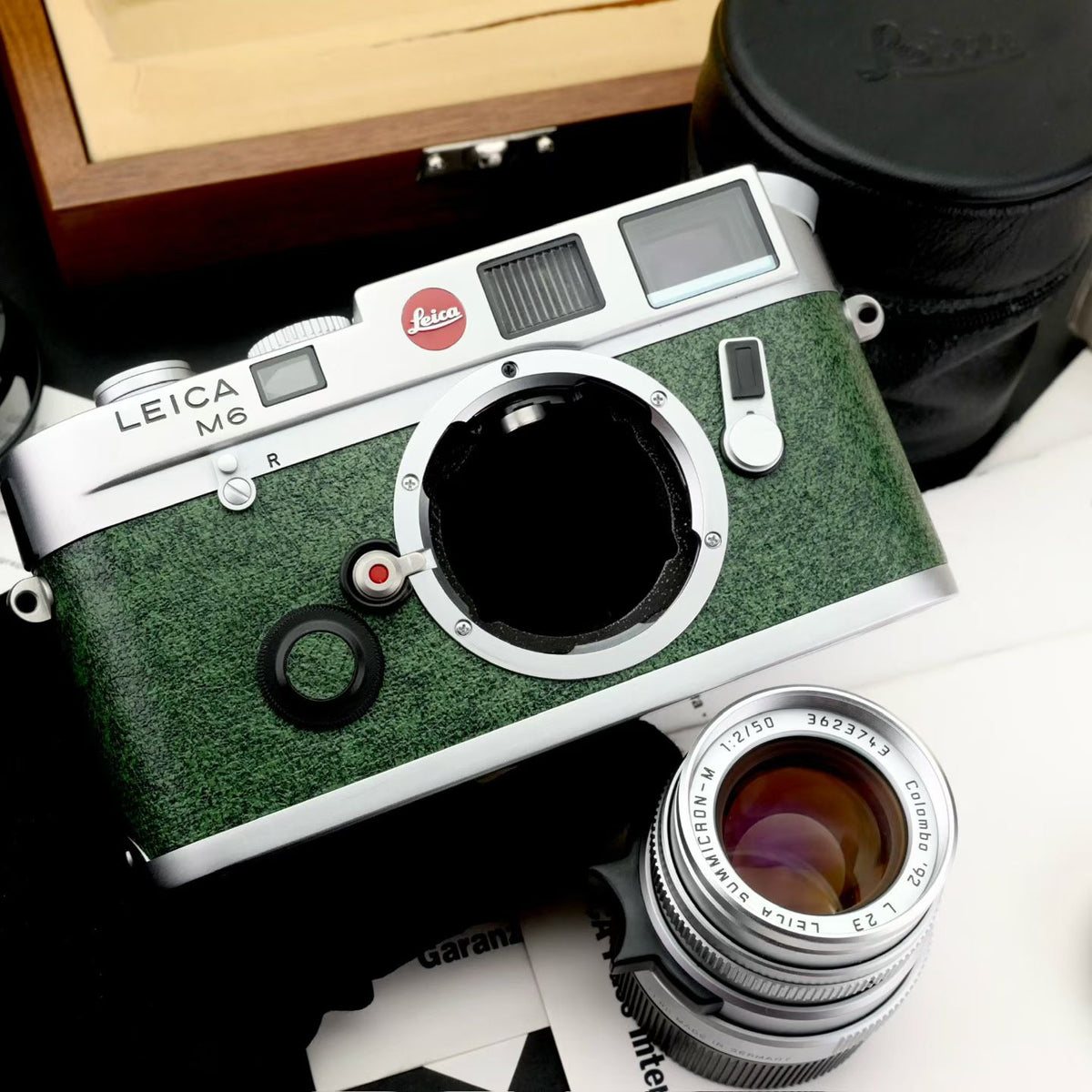 Leica M6 Colombo 92 Set with 50/2 Summicron Unused US$11500