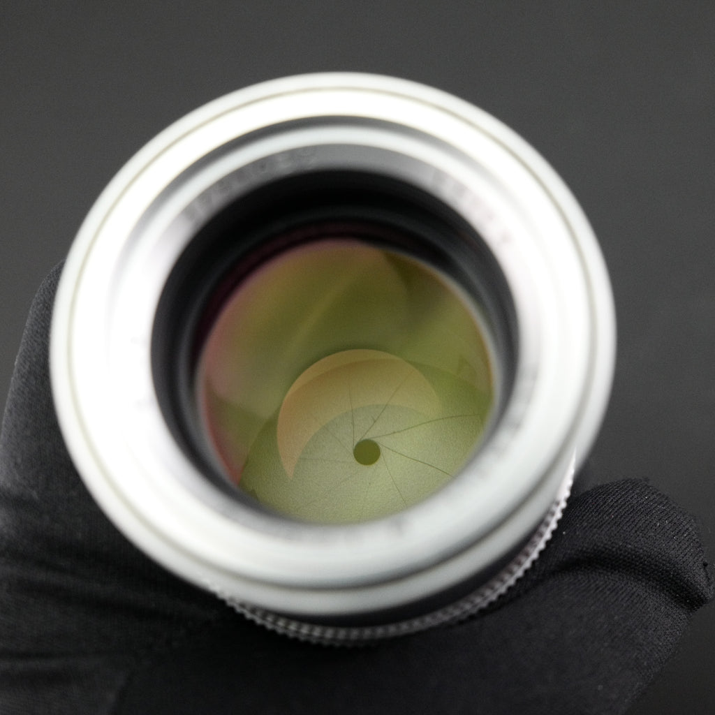 Leica M 90mm f/2.8 ELMARIT-M E46 Late Silver Chrome Near Mint US$1395