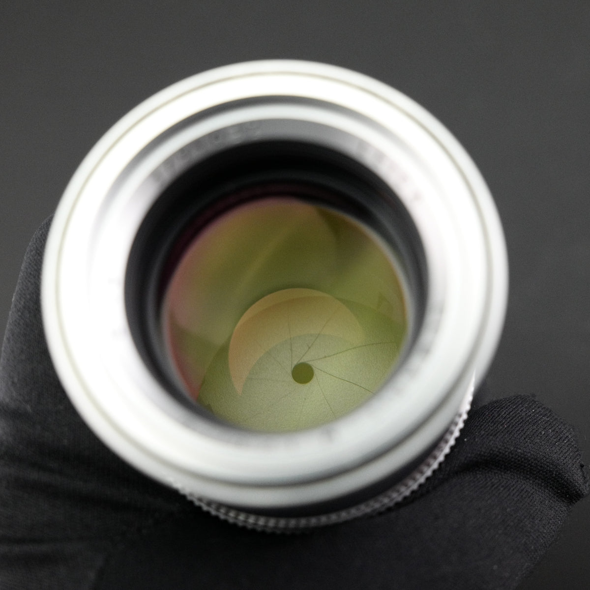Leica M 90mm f/2.8 ELMARIT-M E46 Late Silver Chrome Near Mint US$1395