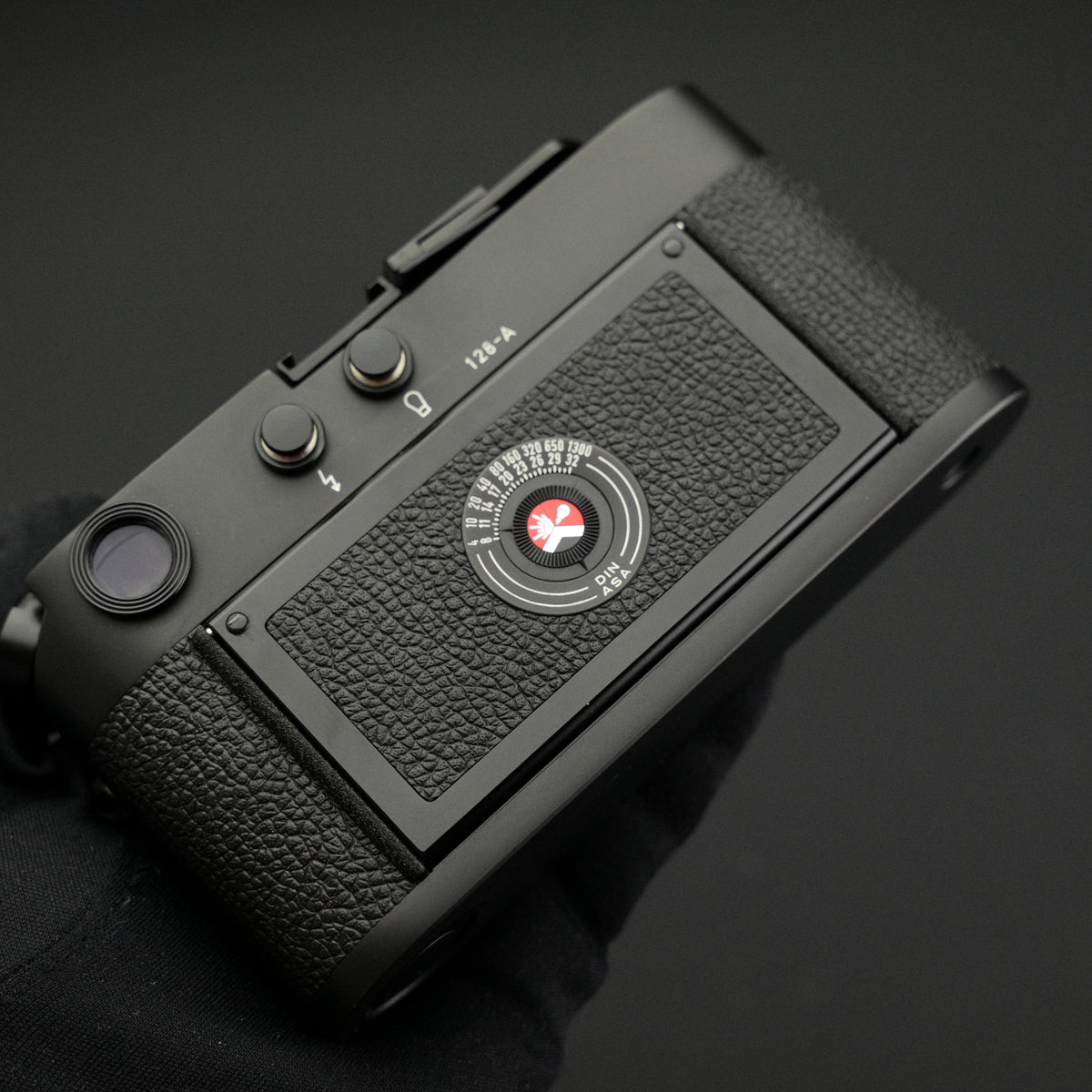 Leica M4 50 Years Midland Canada Black Chrome Near Mint US$5280