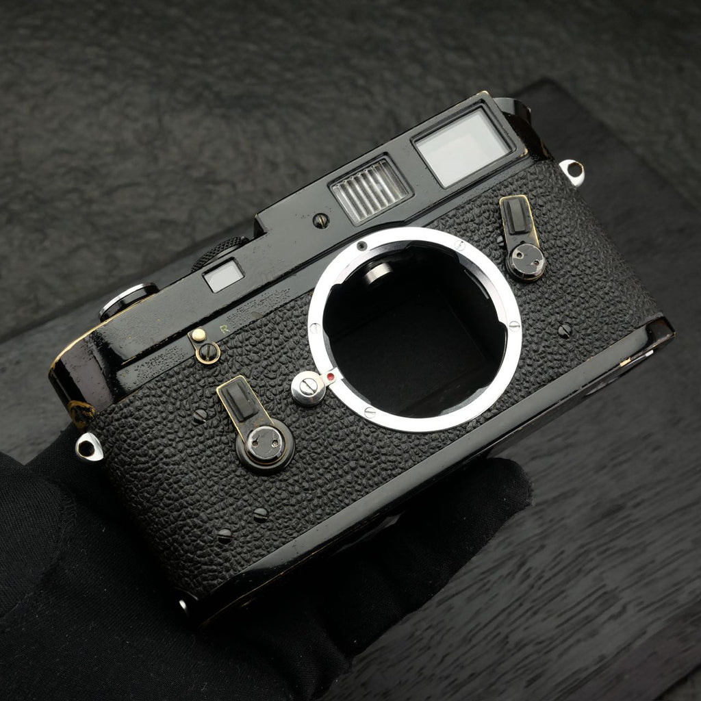 Leica M4 Black Paint First Batch Rangefinder US$18800