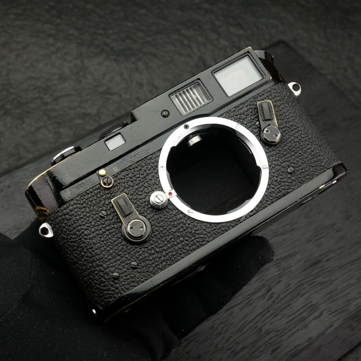 Leica M4 Black Paint First Batch Rangefinder US$18800