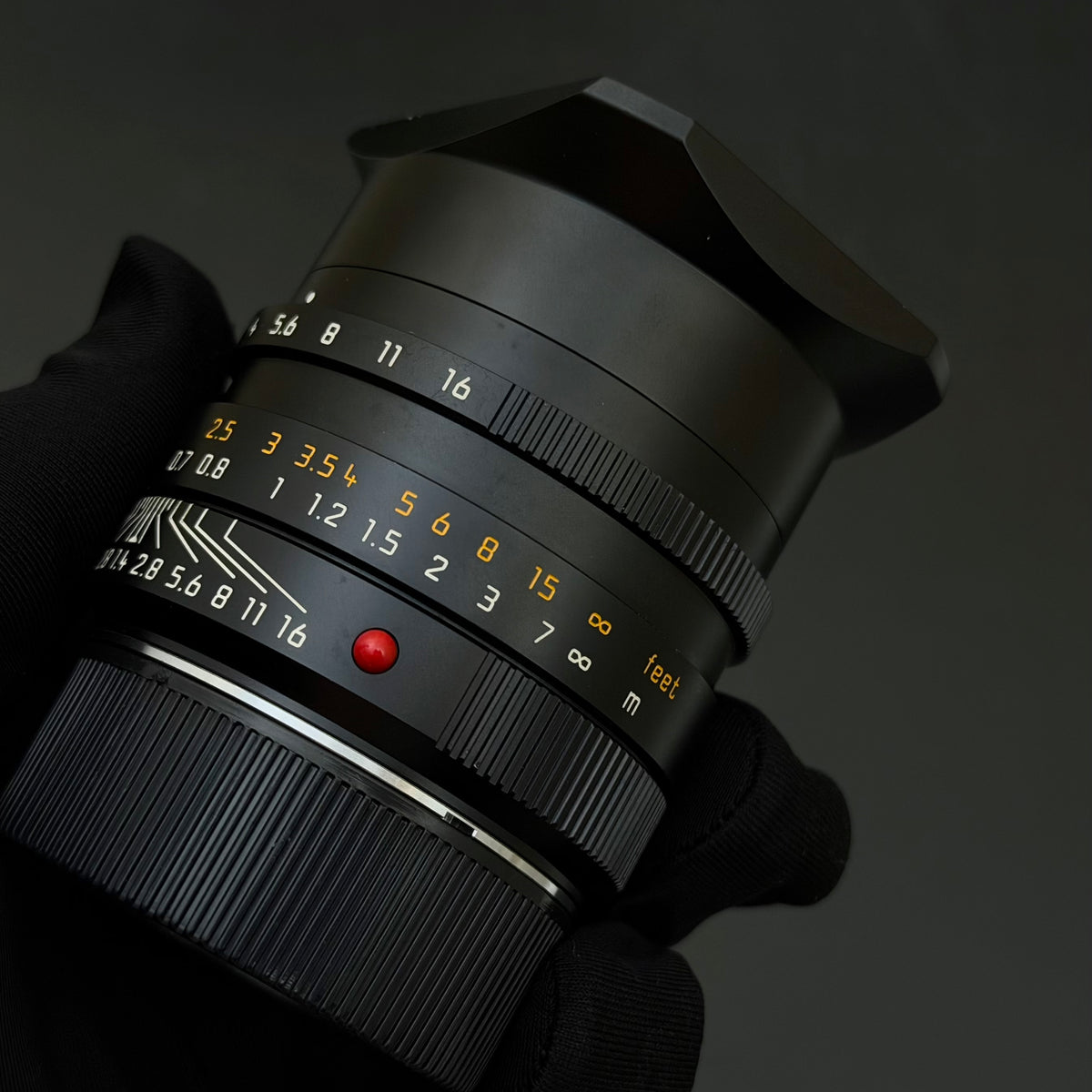 Leica M 35mm f/1.4 SUMMILUX-M ASPH FLE 6-Bit Near Mint US$2735