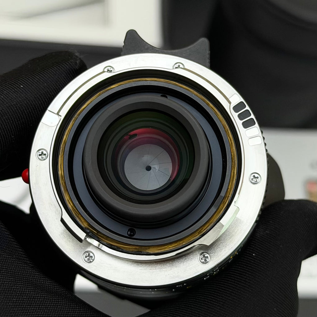Leica M 28mm f/2.8 ELMARIT-M ASPH v2 11677 Boxed US$1550