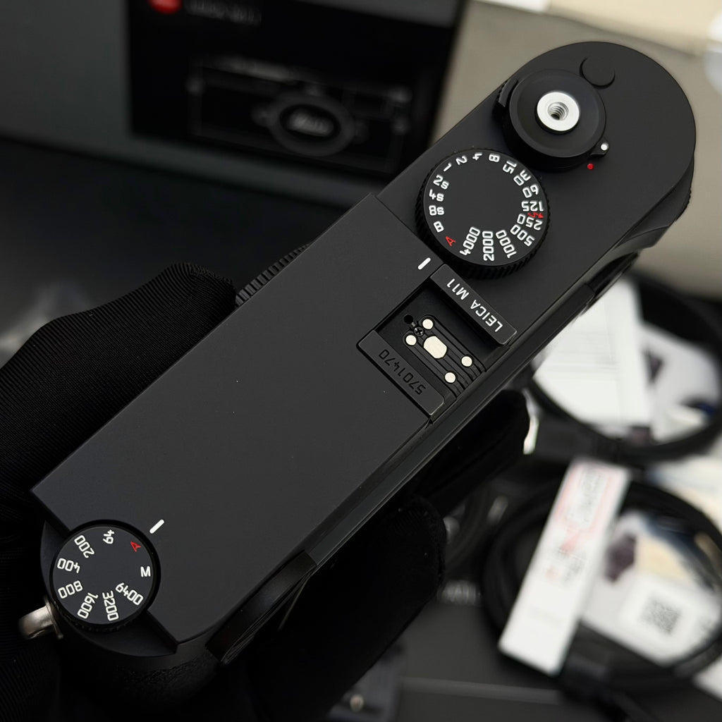 Leica M11 Black Digital Rangefinder NMIB US$6380