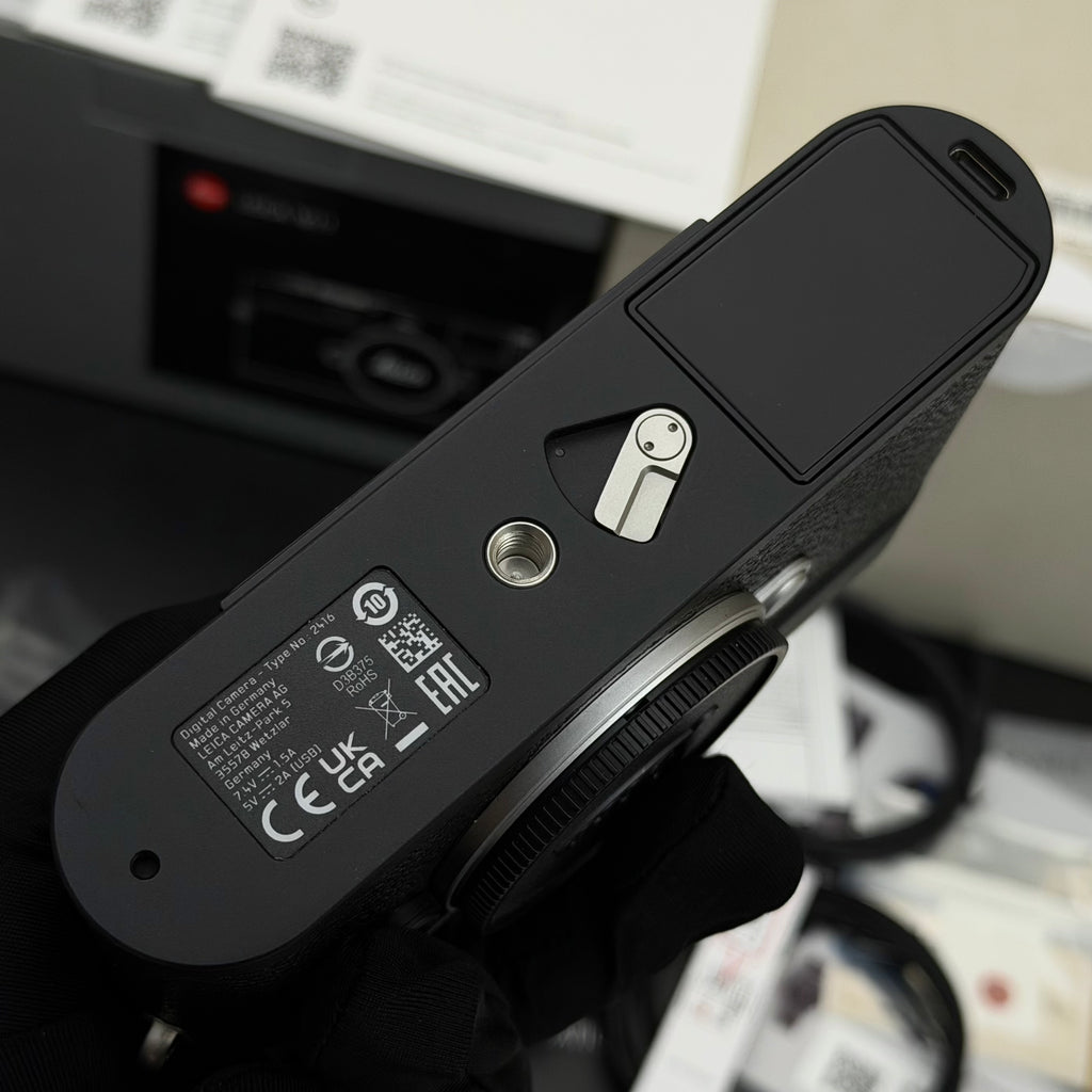 Leica M11 Black Digital Rangefinder NMIB US$6380