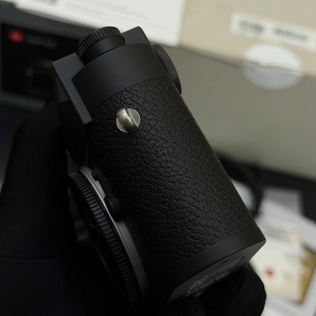 Leica M11 Black Digital Rangefinder NMIB US$6380