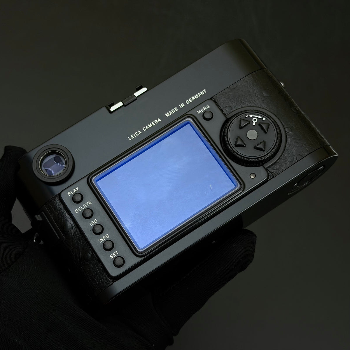 Leica M9 Black Paint Repainted with Ostrich Skin (Low Pass Filter Replaced, 8K Act.) MINT US$2850