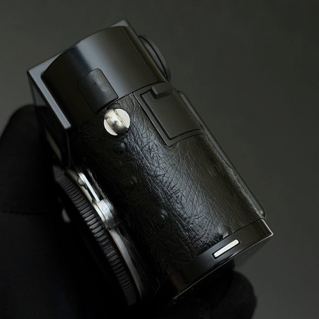 Leica M9 Black Paint Repainted with Ostrich Skin (Low Pass Filter Replaced, 8K Act.) MINT US$2850
