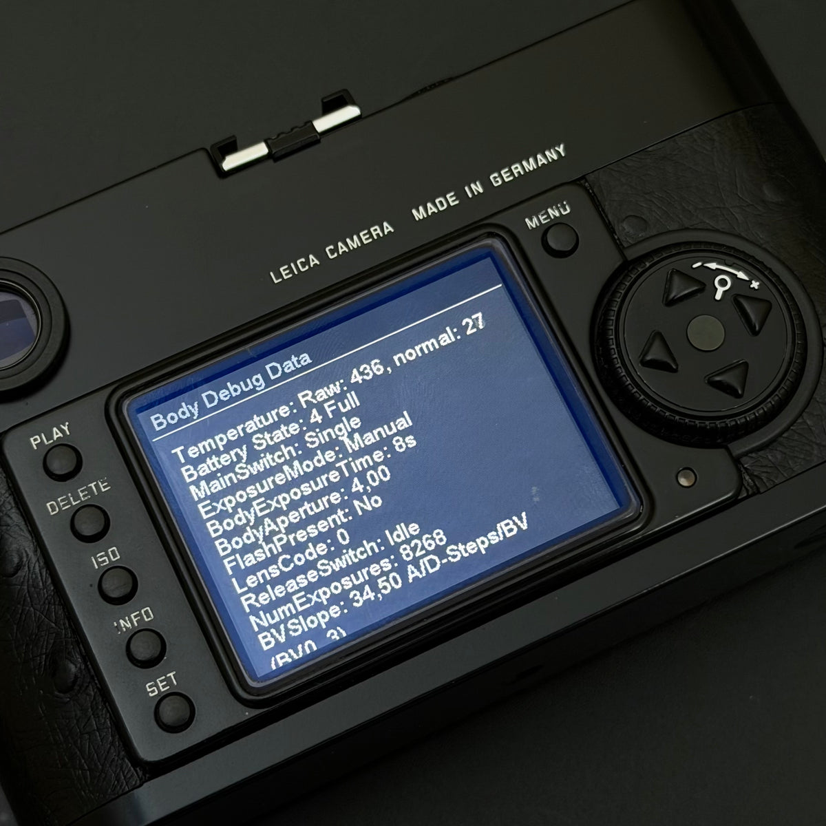 Leica M9 Black Paint Repainted with Ostrich Skin (Low Pass Filter Replaced, 8K Act.) MINT US$2850