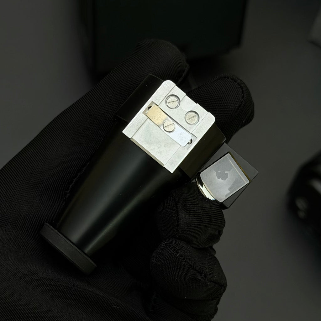 Hasselblad SWC/M with 38/4.5 Biogon T* CF + VFD + A12 Set NMIB US$3850