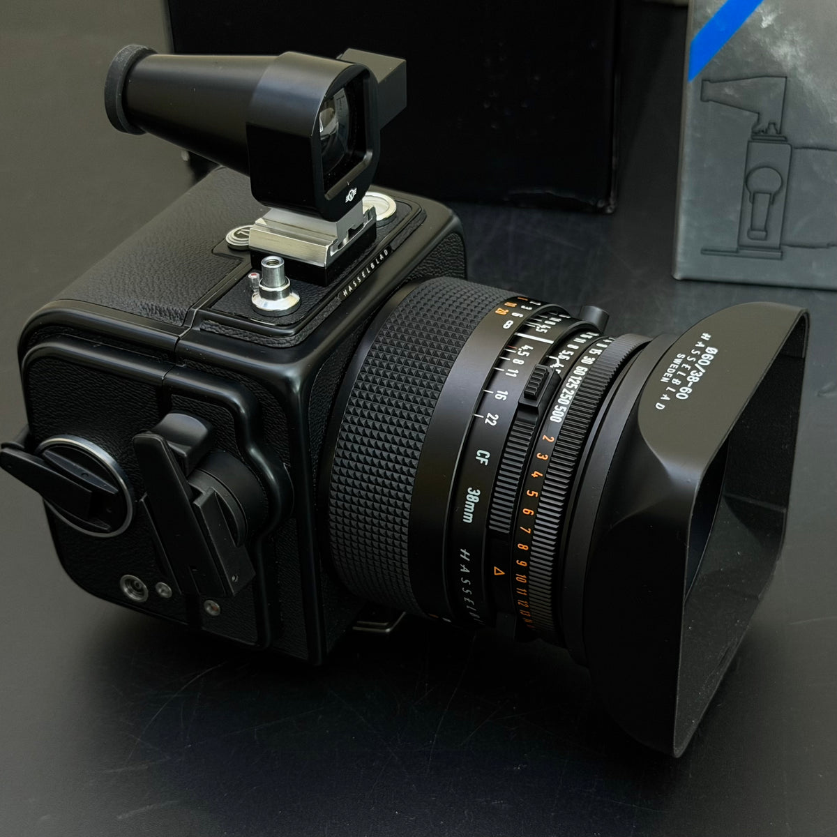 Hasselblad SWC/M with 38/4.5 Biogon T* CF + VFD + A12 Set NMIB US$3850