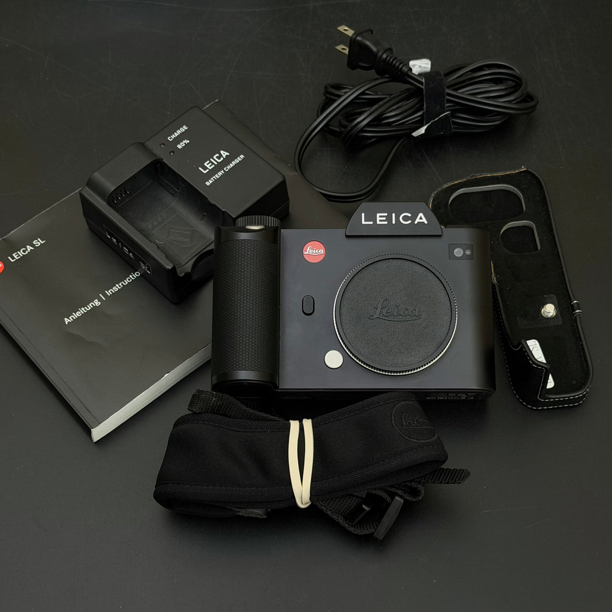 Leica SL (Typ 601) Digital Camera Near Mint US$1580