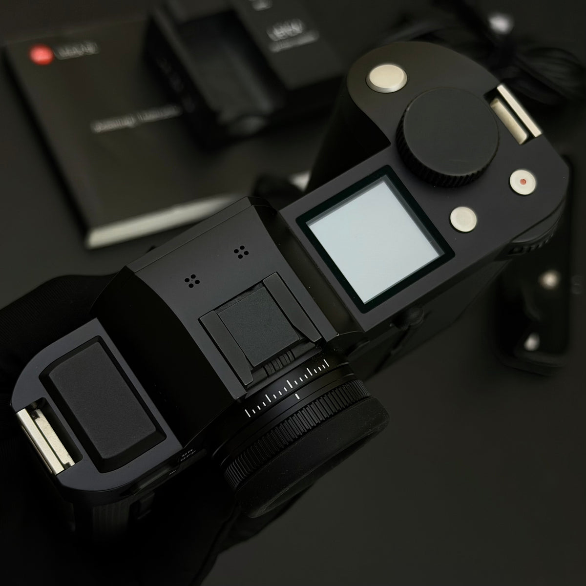 Leica SL (Typ 601) Digital Camera Near Mint US$1580