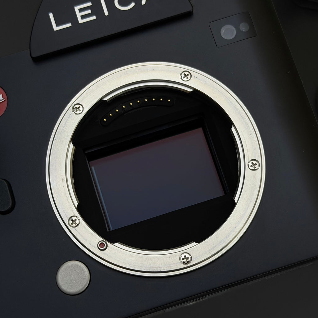 Leica SL (Typ 601) Digital Camera Near Mint US$1580