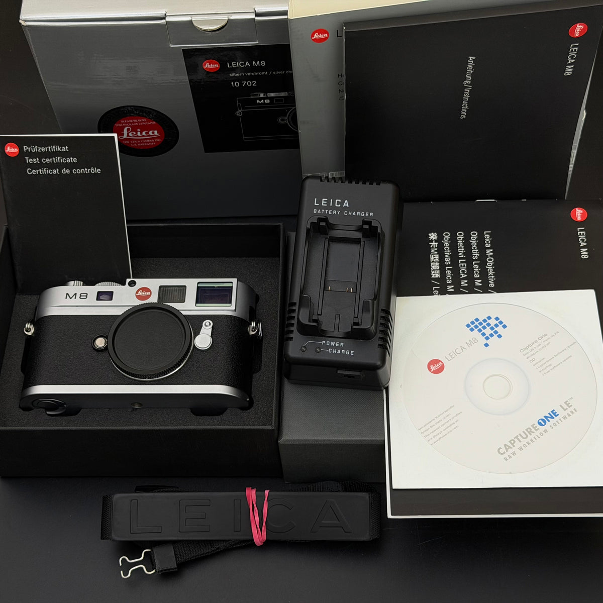 Leica M8 Silver Chrome Digital Rangefinder 7.4K Act. MINT US$1980