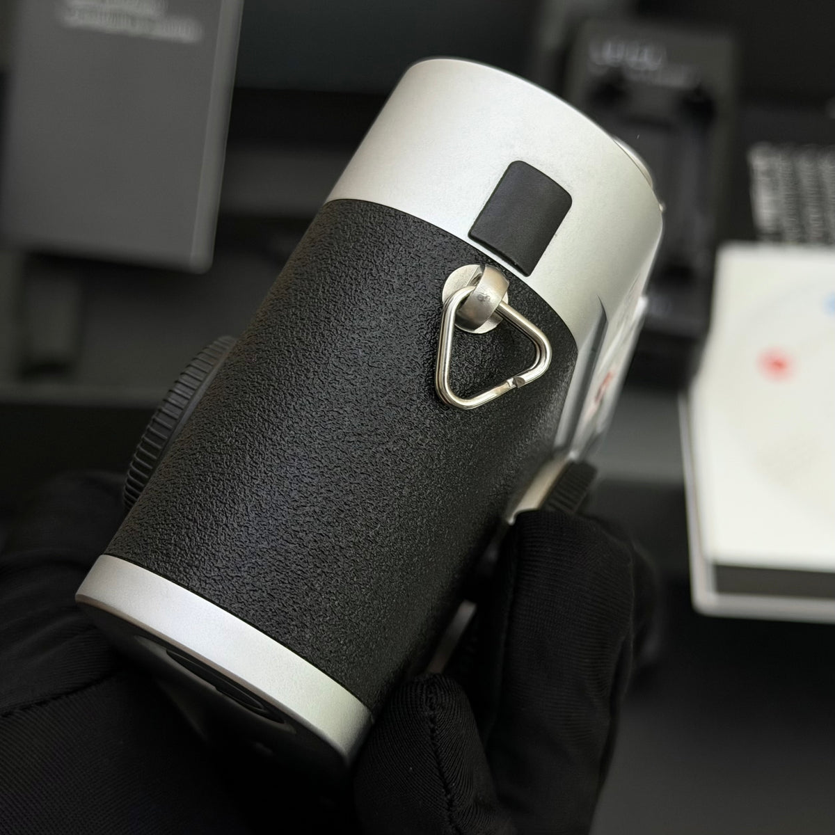 Leica M8 Silver Chrome Digital Rangefinder 7.4K Act. MINT US$1980
