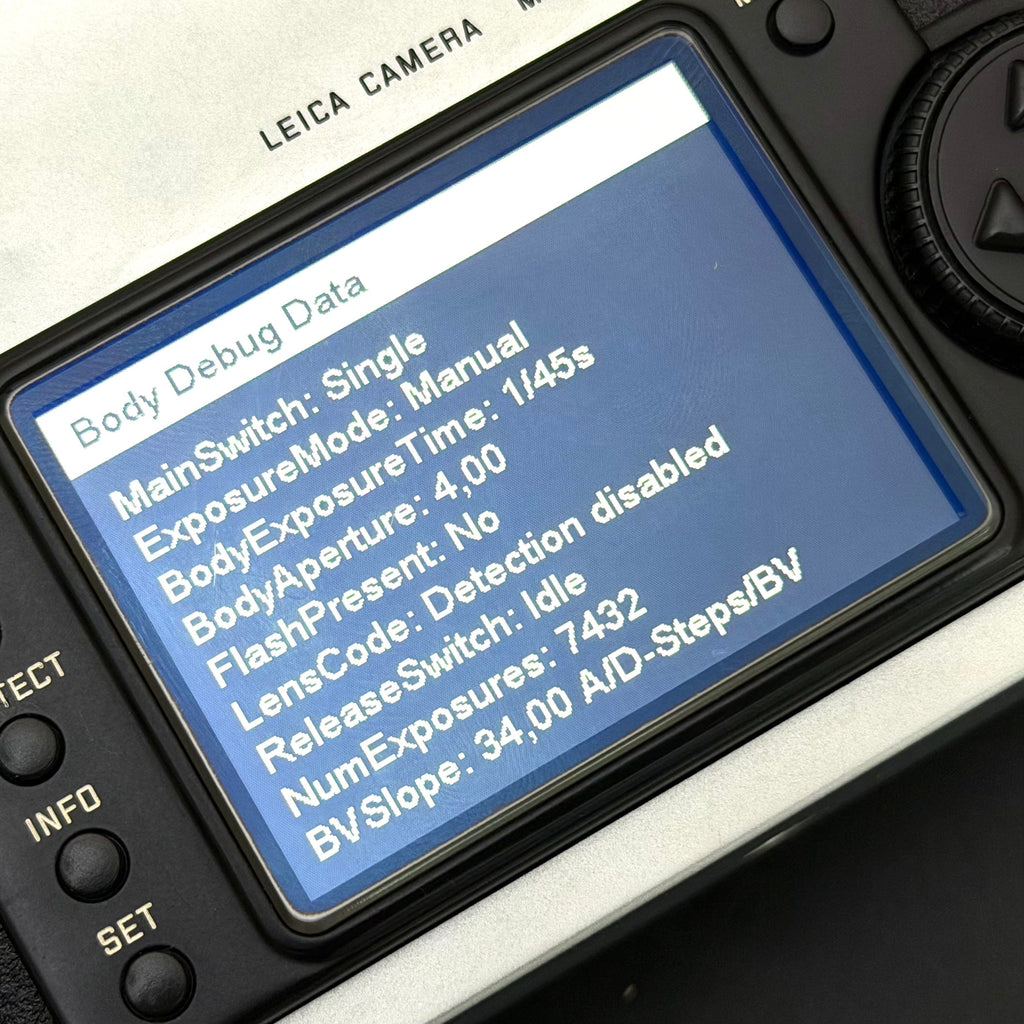 Leica M8 Silver Chrome Digital Rangefinder 7.4K Act. MINT US$1980