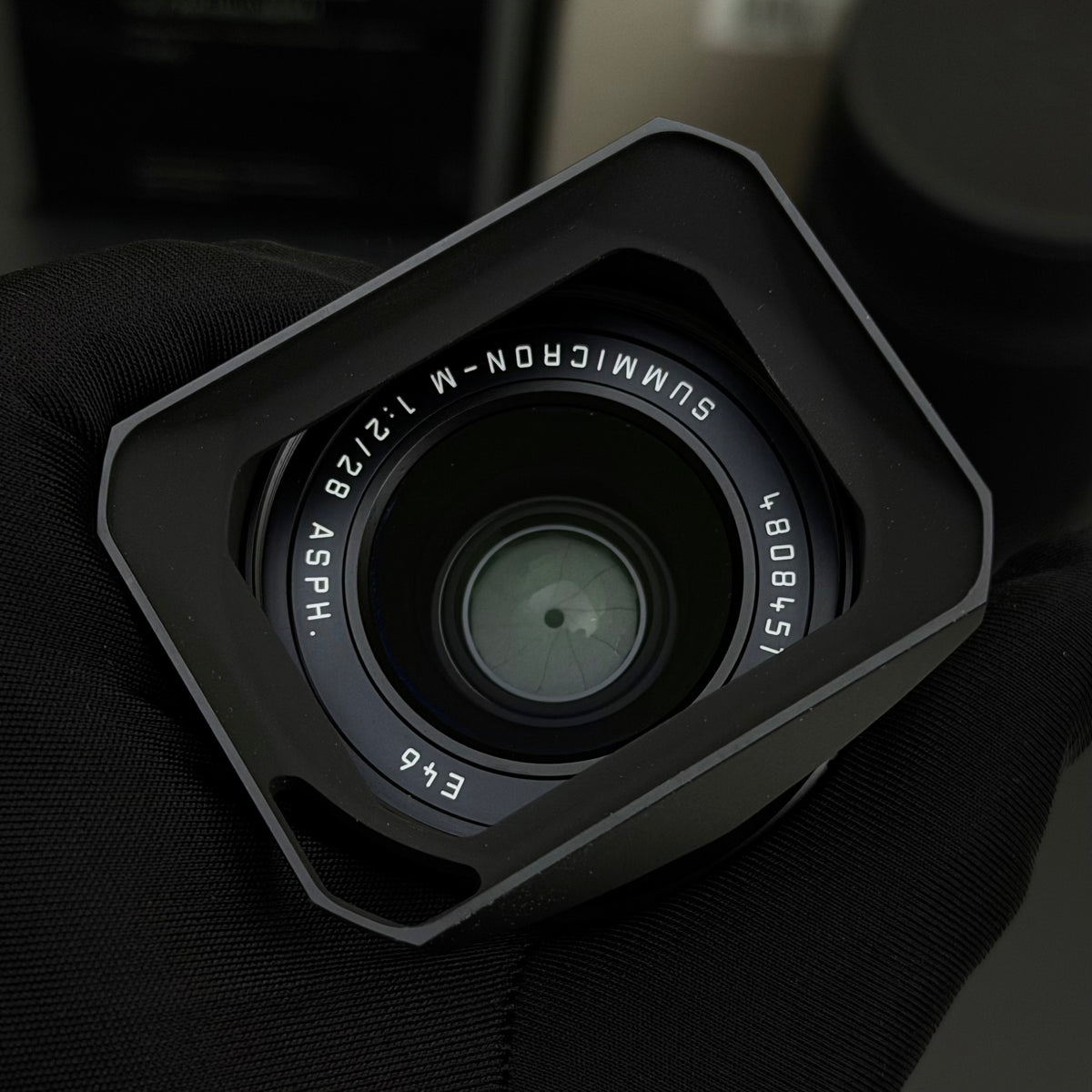 Leica M 28mm f/2 SUMMICRON-M ASPH 6-Bit v2 11672 NMIB US$3080