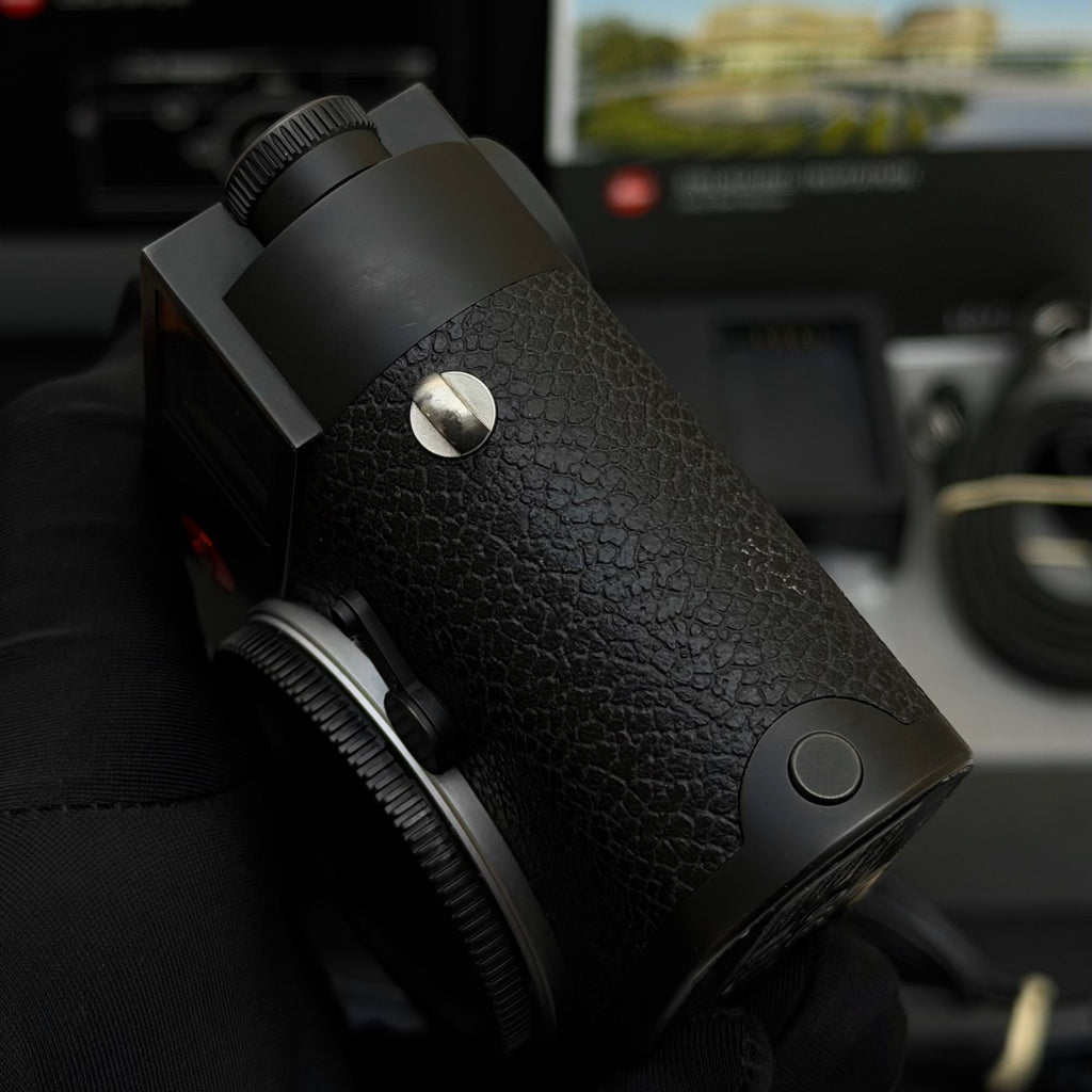 Leica M10-R M10R Black Chrome Digital Rangefinder Boxed US$5780