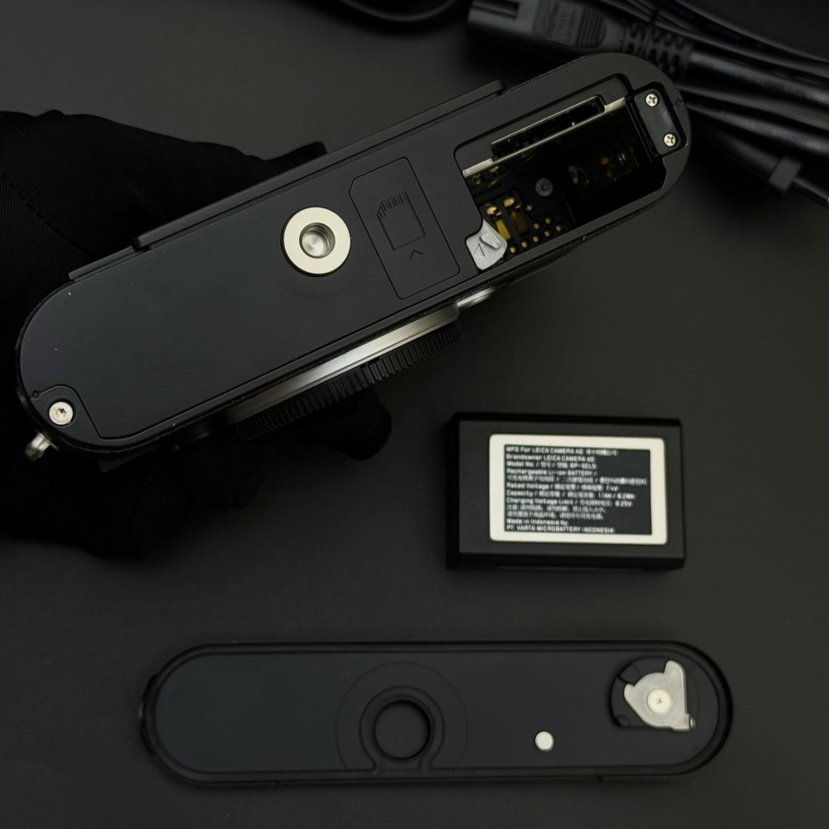 Leica M10-R M10R Black Chrome Digital Rangefinder Boxed US$5780