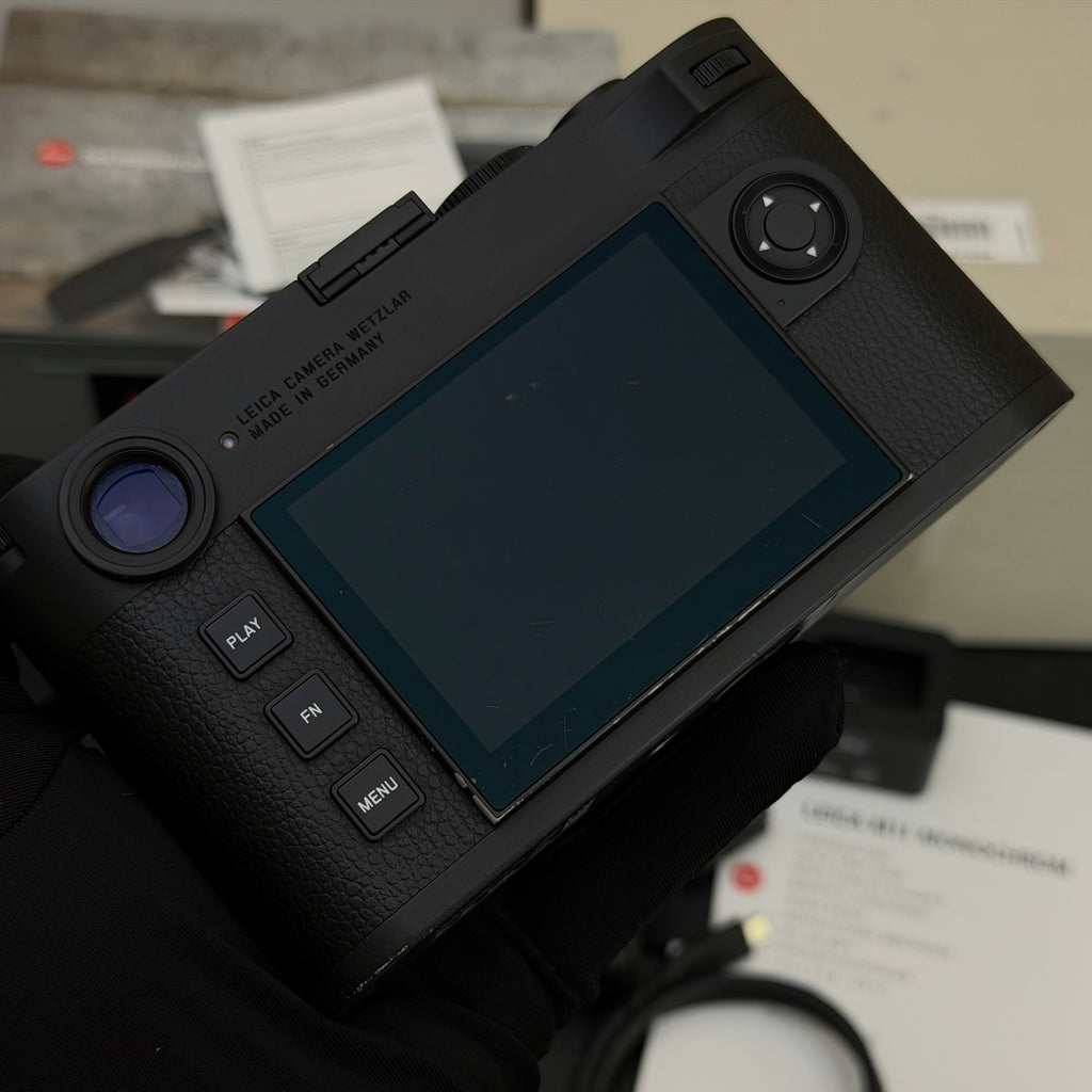 Leica M11-M M11M Monochrom Digital Rangefinder US$6950