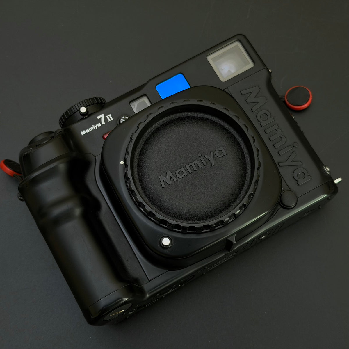 Mamiya 7II + 80/4 + 43/4.5 + Pano Kit + PL Kit Near Mint US$7580