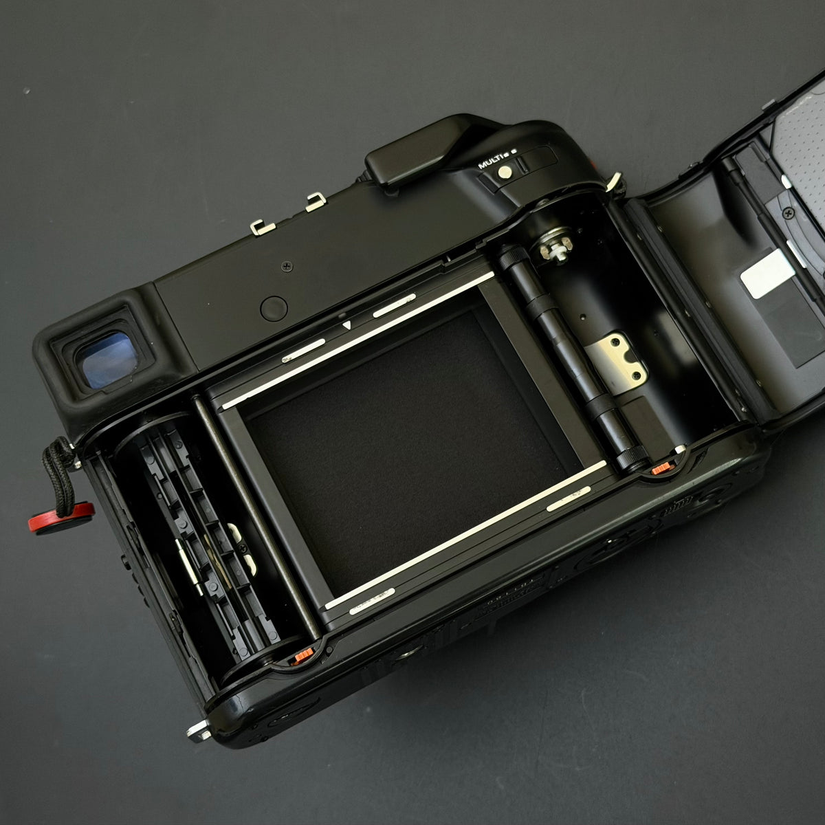 Mamiya 7II + 80/4 + 43/4.5 + Pano Kit + PL Kit Near Mint US$7580