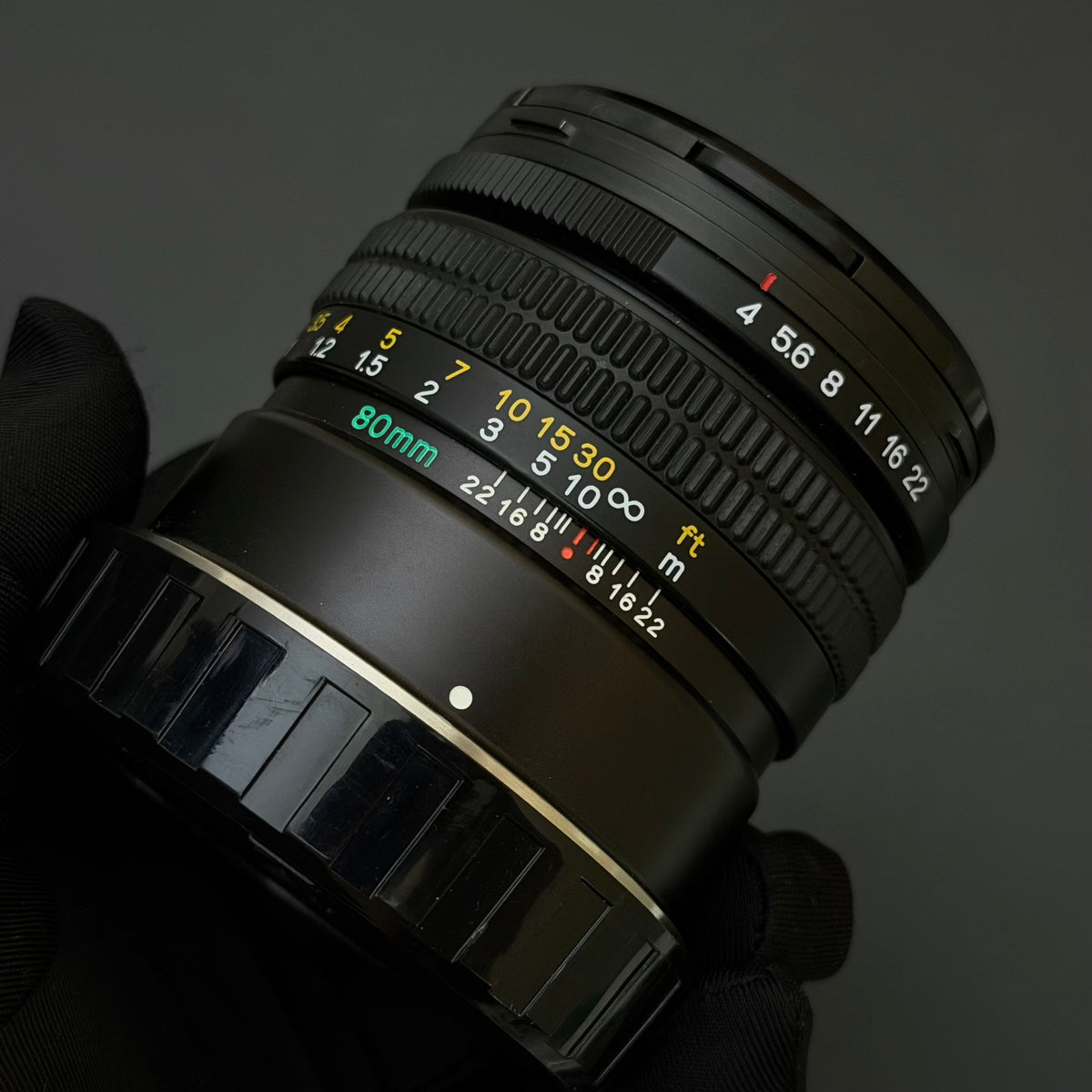 Mamiya 7II + 80/4 + 43/4.5 + Pano Kit + PL Kit Near Mint US$7580