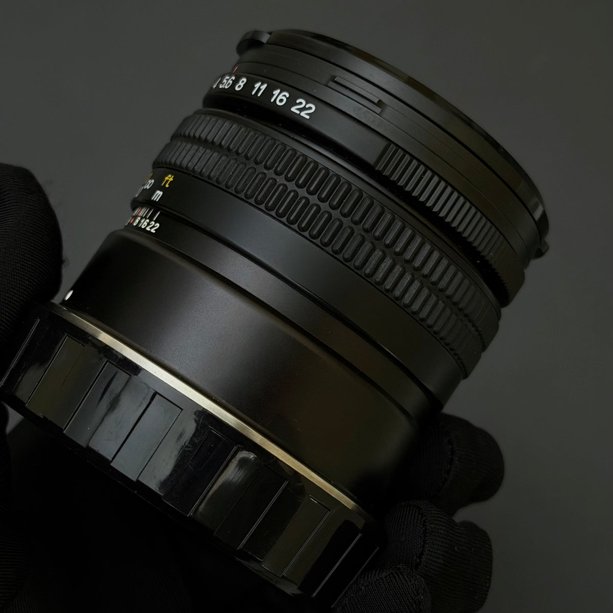 Mamiya 7II + 80/4 + 43/4.5 + Pano Kit + PL Kit Near Mint US$7580