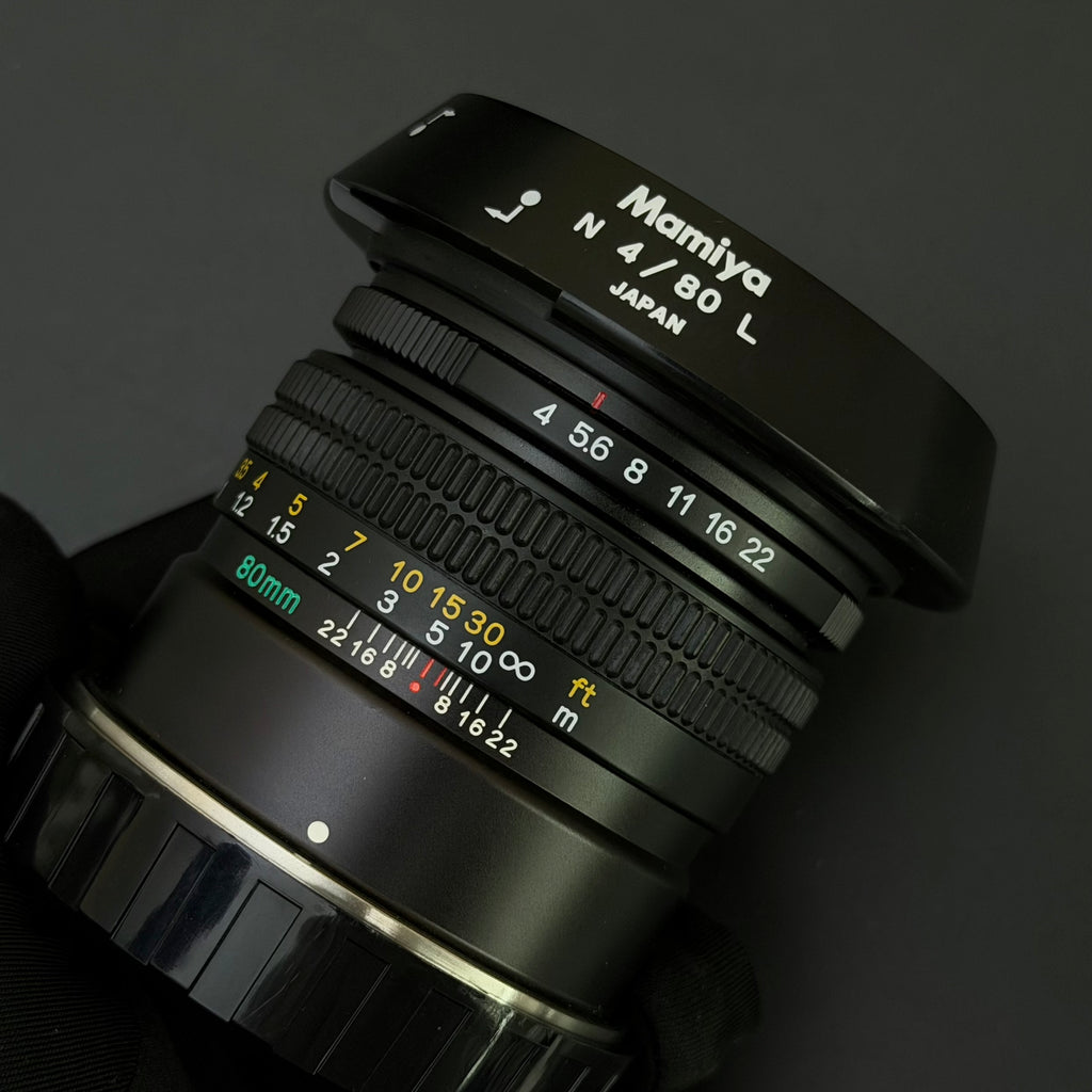 Mamiya 7II + 80/4 + 43/4.5 + Pano Kit + PL Kit Near Mint US$7580