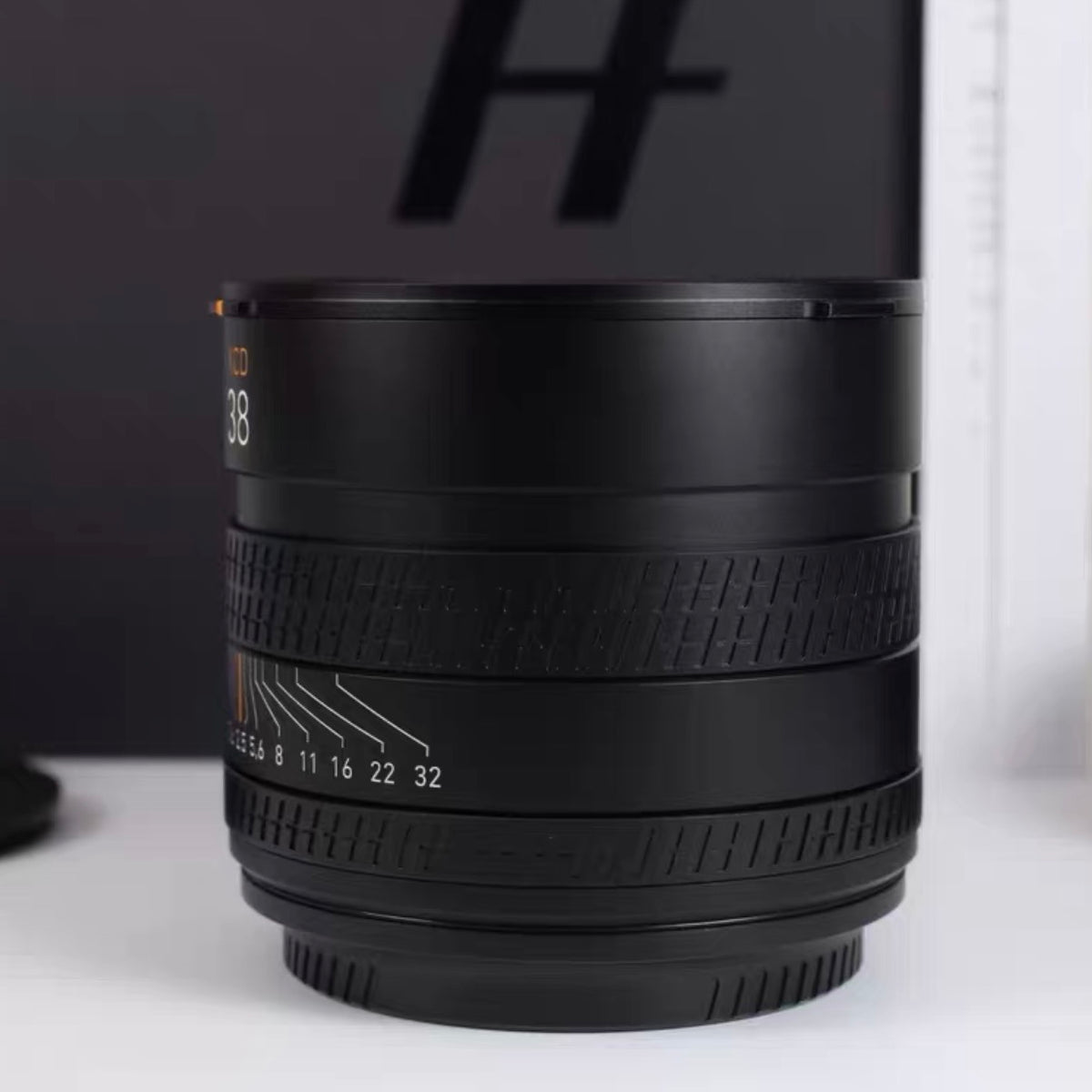 Hasselblad XCD 38mm f/2.5 V Near Mint 4xx Act. US$3080