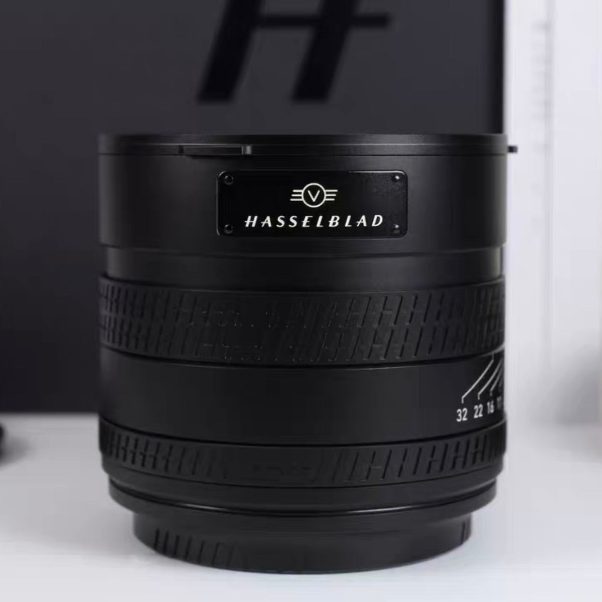 Hasselblad XCD 38mm f/2.5 V Near Mint 4xx Act. US$3080