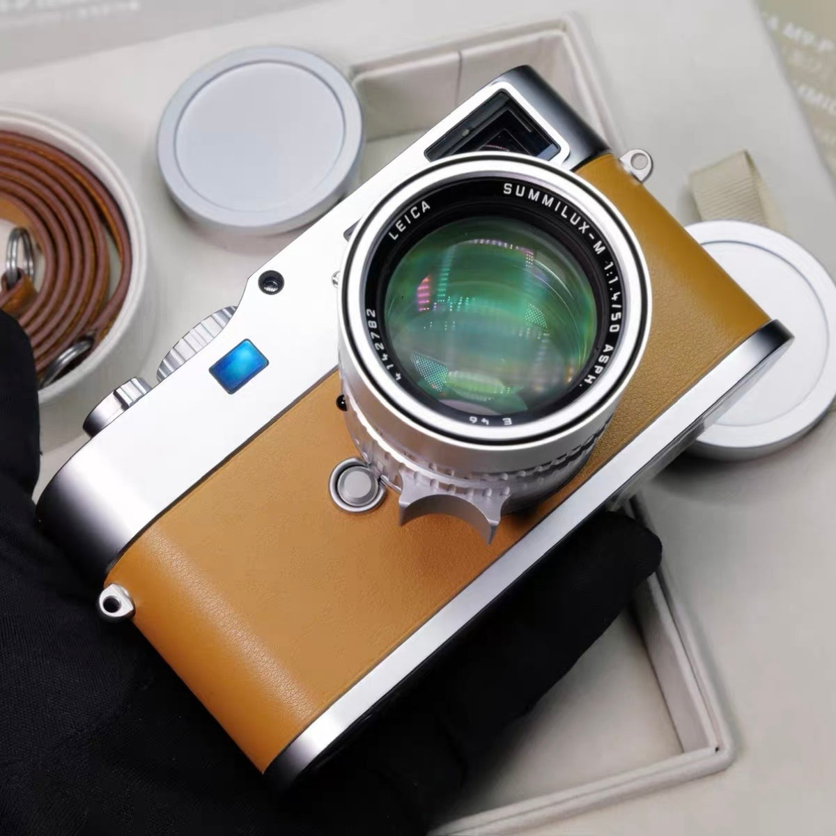 Leica M9-P M9p Hermes Edition + 50/1.4 Lux Set Unused US$16800