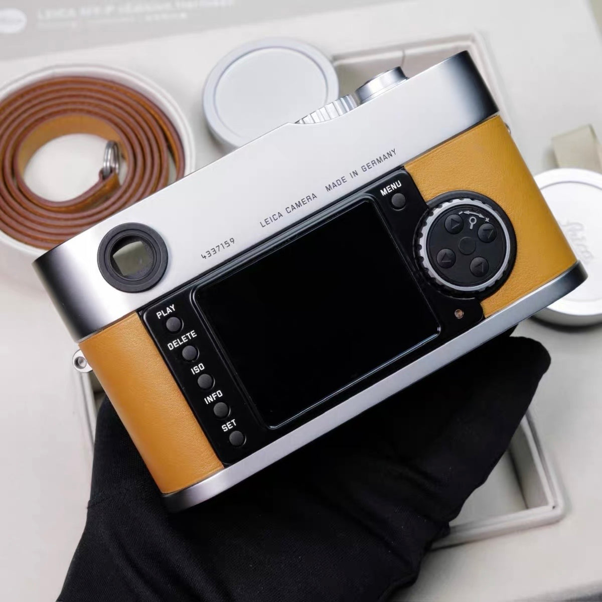 Leica M9-P M9p Hermes Edition + 50/1.4 Lux Set Unused US$16800