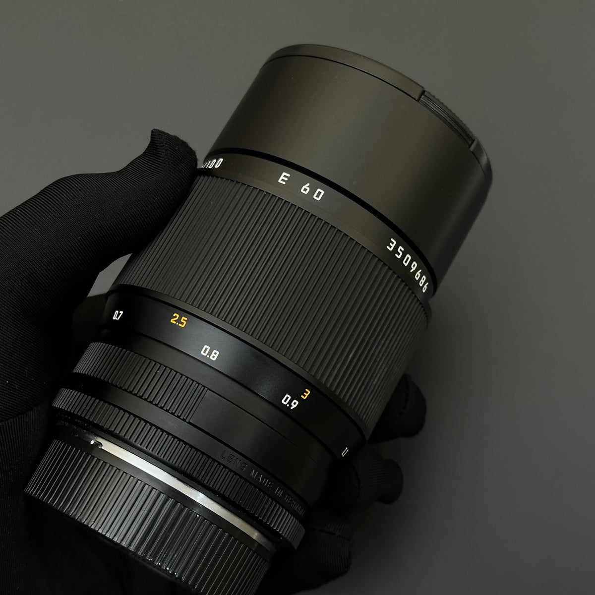 Leica R 100mm f/2.8 APO-MACRO-ELMARIT-R US$895