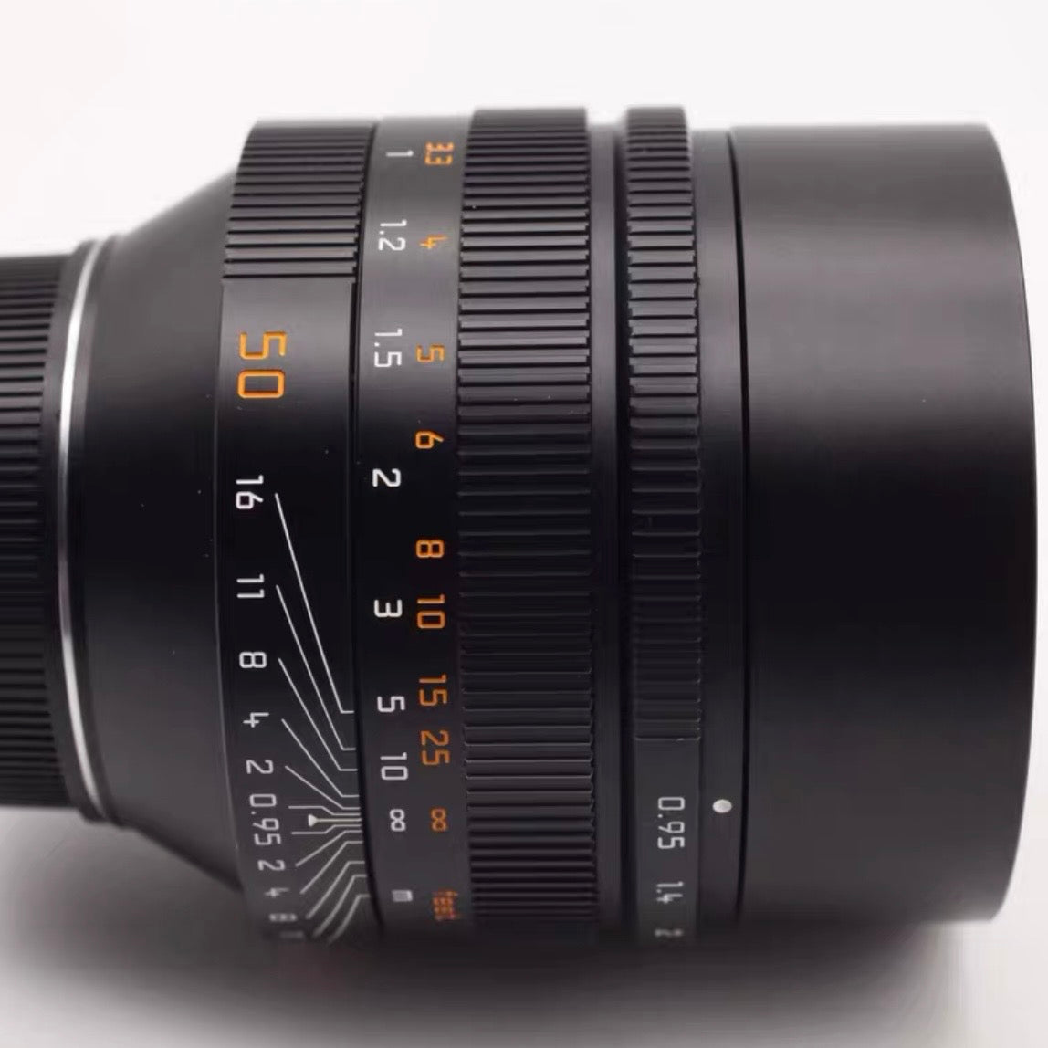 Leica M 50mm f/0.95 NOCTILUX-M ASPH 6-Bit Near Mint US$5680