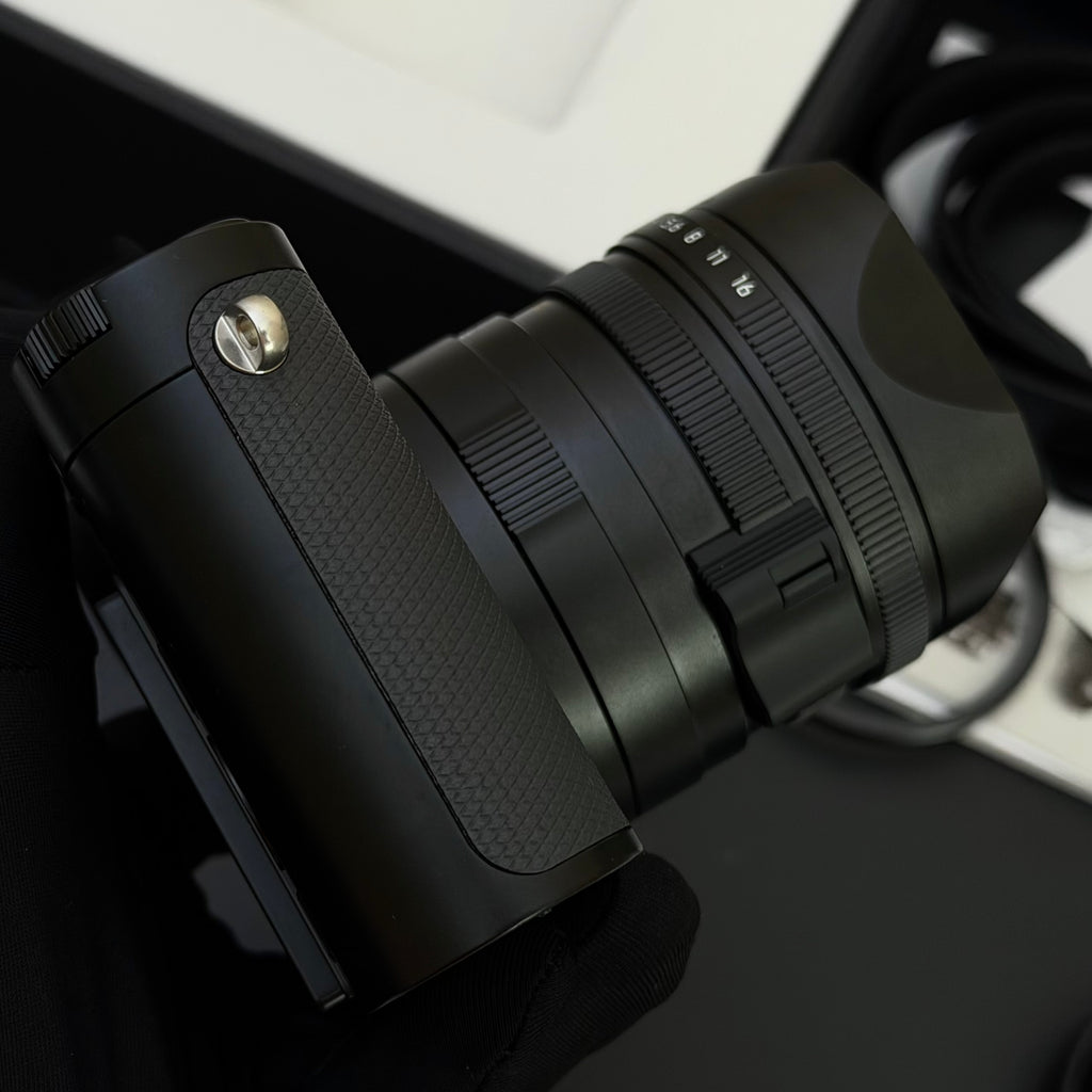 5 Mth Leica Q3 43 Q43 Digital Camera with 43/2 Apo NMIB US$6080