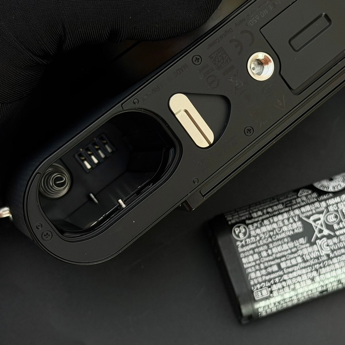 5 Mth Leica Q3 43 Q43 Digital Camera with 43/2 Apo NMIB US$6080